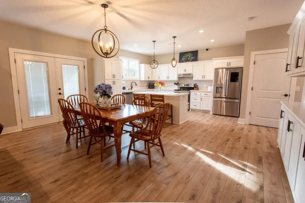 486 Old Blackshear RD Baxley, GA 31513