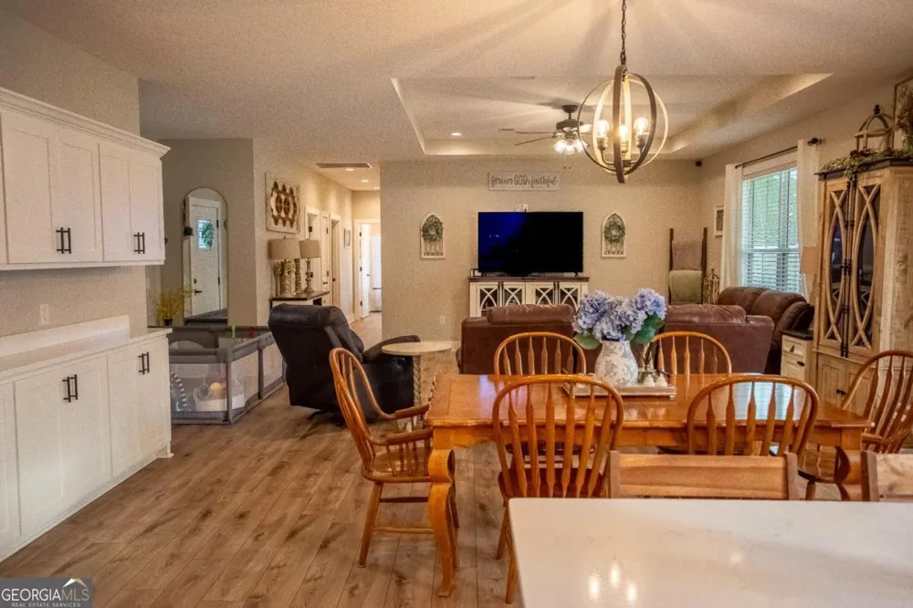 486 Old Blackshear RD Baxley, GA 31513
