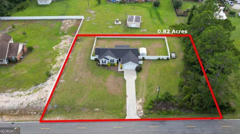 486 Old Blackshear RD Baxley, GA 31513