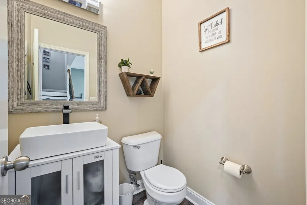 653 Royal Crest CT Canton, GA 30115