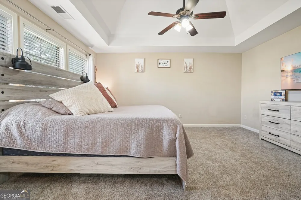 653 Royal Crest CT Canton, GA 30115