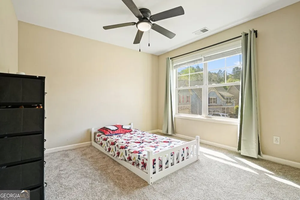 653 Royal Crest CT Canton, GA 30115
