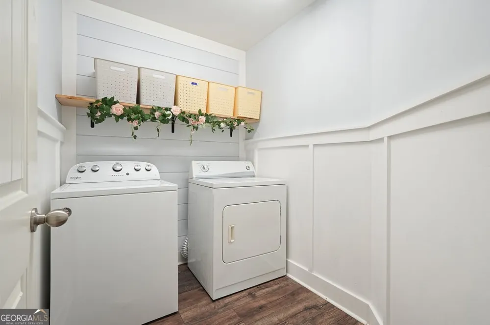 653 Royal Crest CT Canton, GA 30115