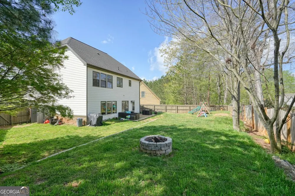 653 Royal Crest CT Canton, GA 30115