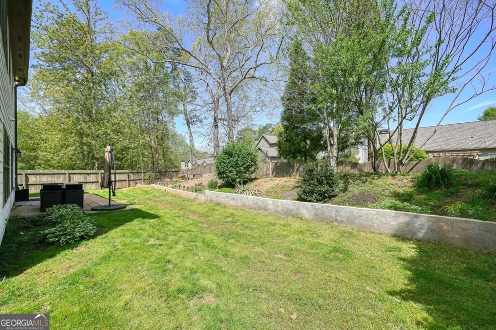 653 Royal Crest CT Canton, GA 30115