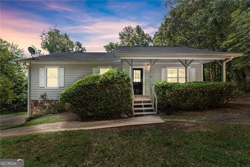 31 S Wind DR Dahlonega, GA 30533