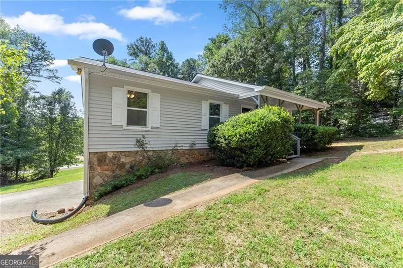 31 S Wind DR Dahlonega, GA 30533