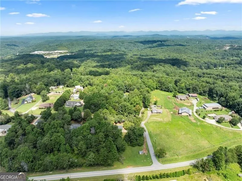 31 S Wind DR Dahlonega, GA 30533