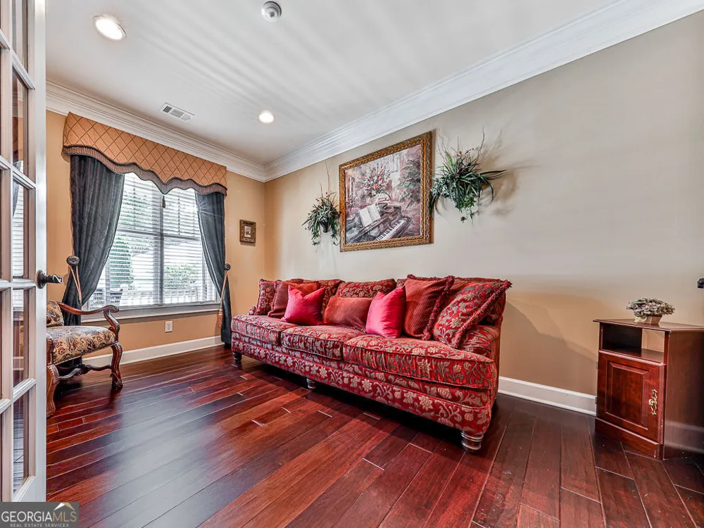 616 Laurel XING Canton, GA 30114