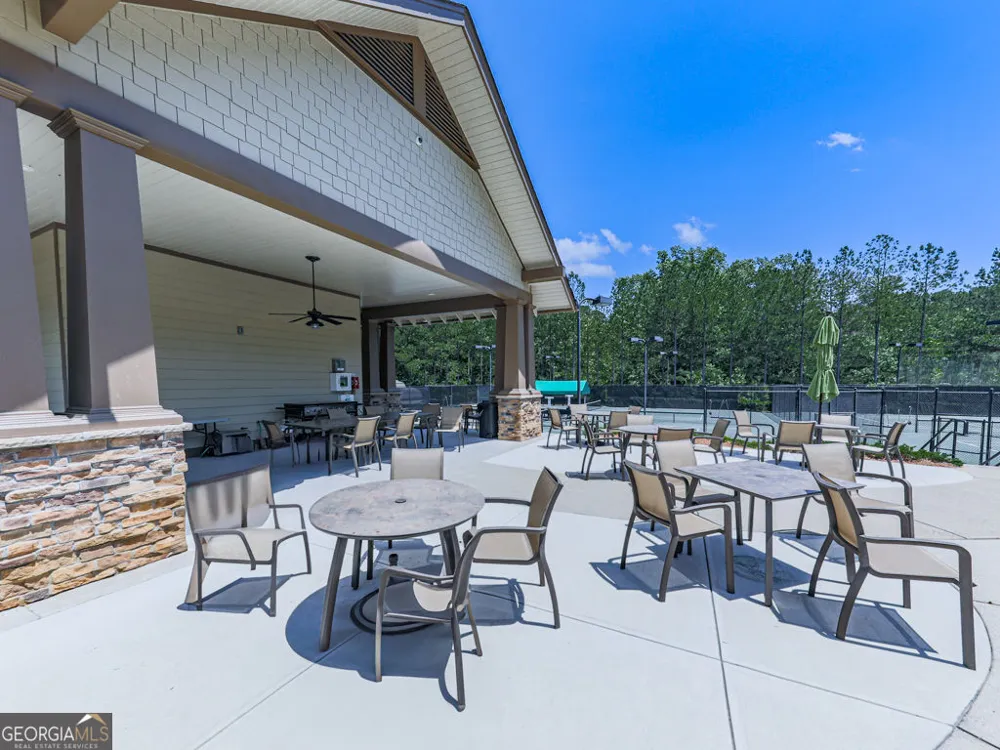 616 Laurel XING Canton, GA 30114