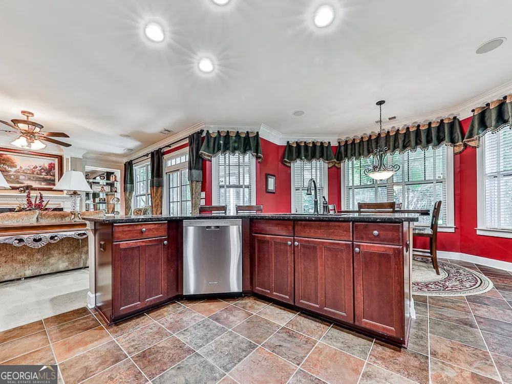 616 Laurel XING Canton, GA 30114