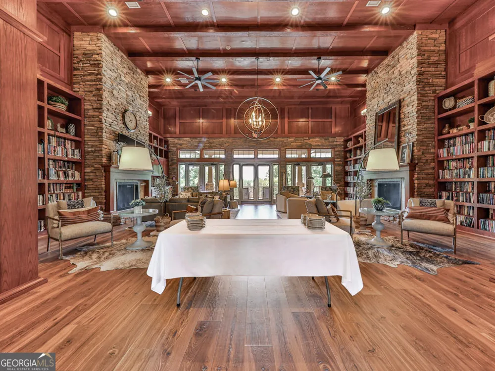 616 Laurel XING Canton, GA 30114