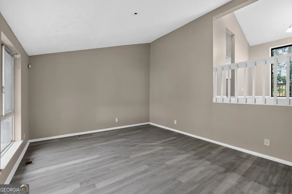 5105 Stone TRCE Stone Mountain, GA 30083