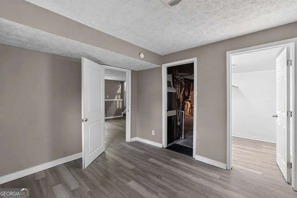 5105 Stone TRCE Stone Mountain, GA 30083