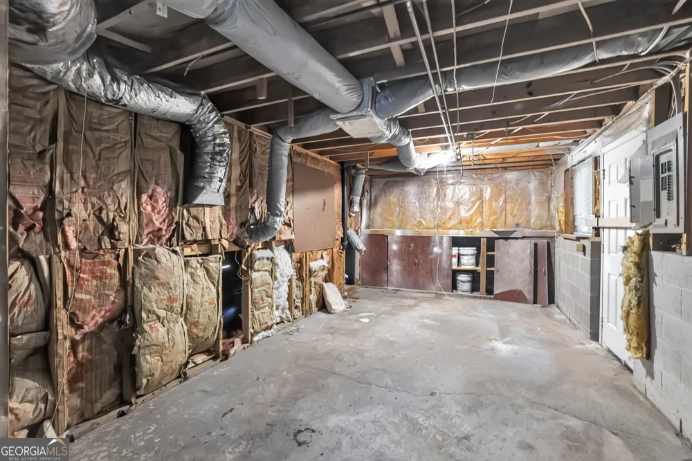 5105 Stone TRCE Stone Mountain, GA 30083