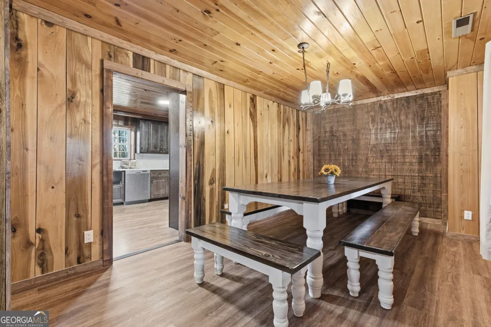 1843 Old Mobile Rd McCaysville, GA 30555