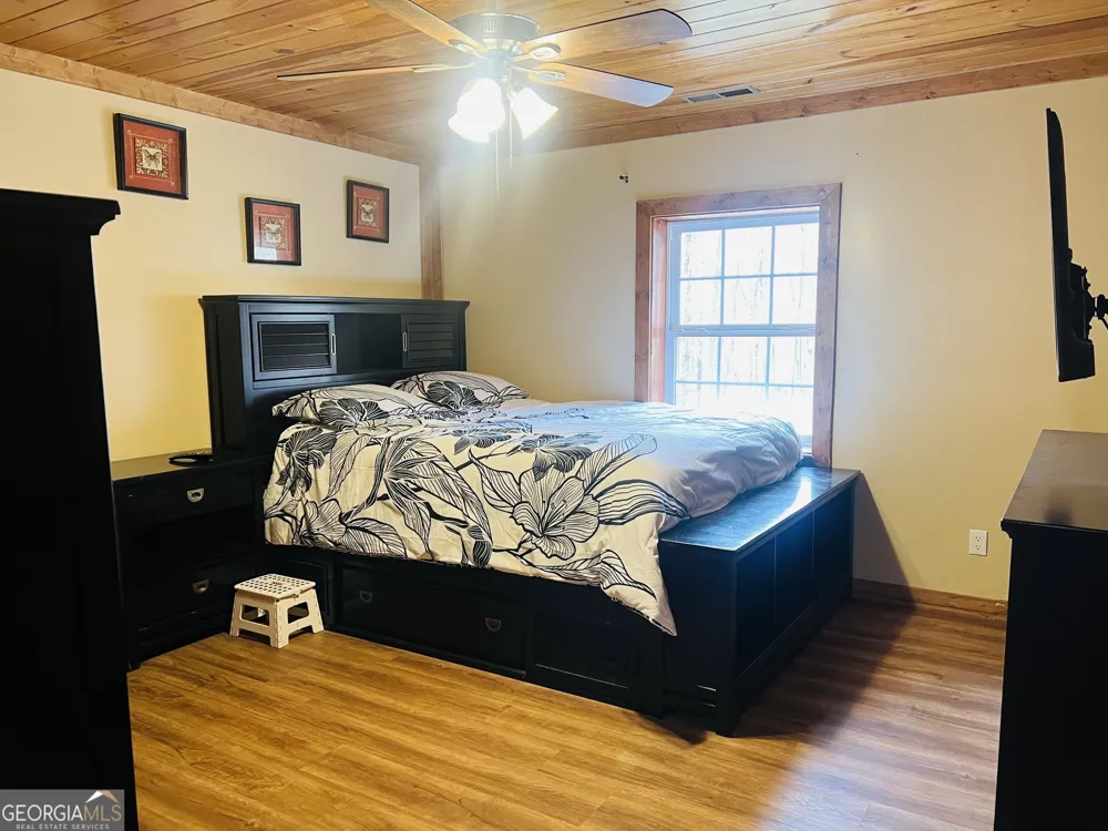 1843 Old Mobile Rd McCaysville, GA 30555