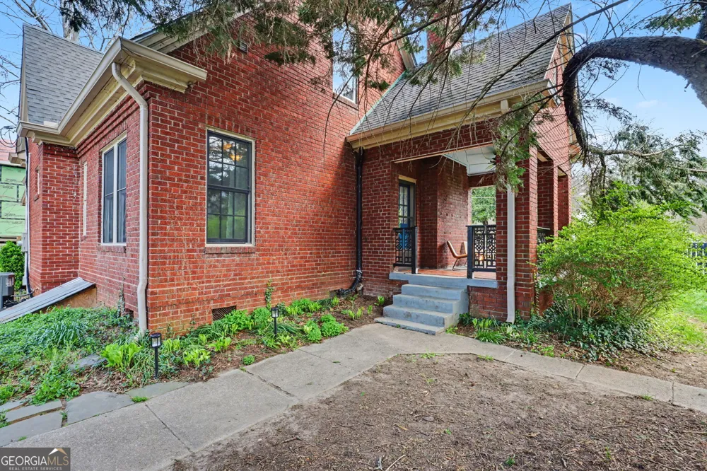33 Maple ST Clayton, GA 30525