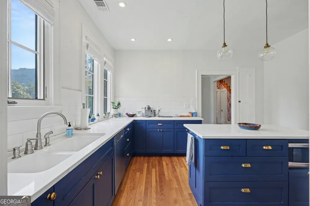 33 Maple ST Clayton, GA 30525