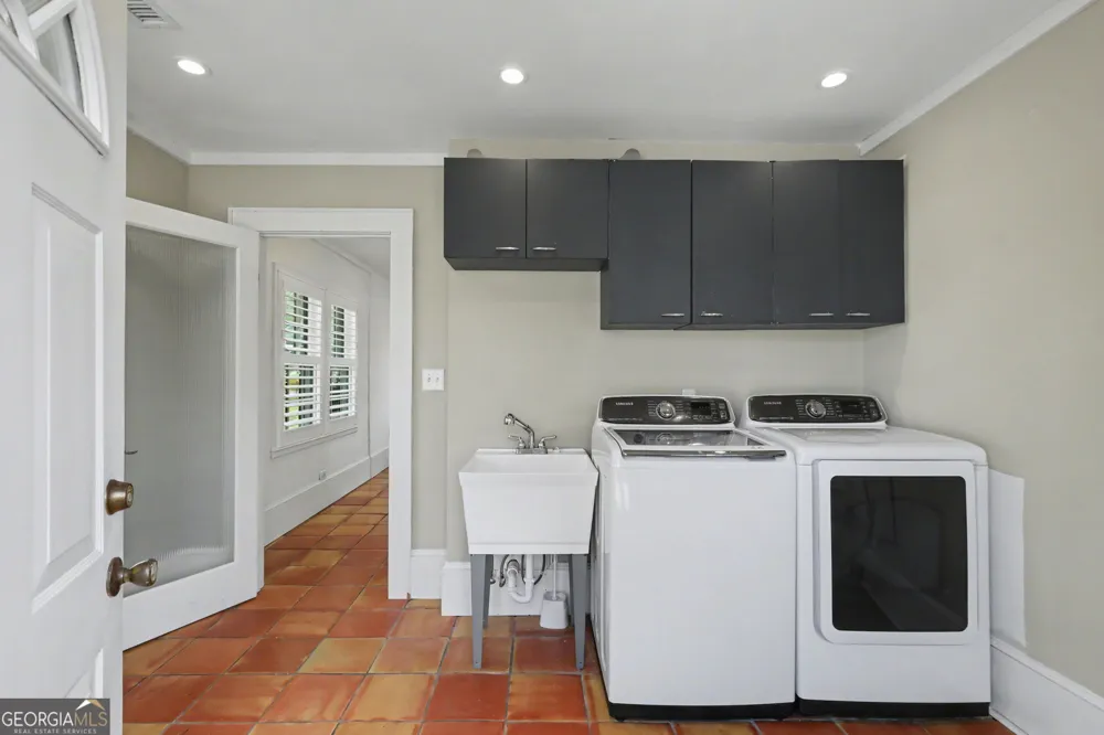 33 Maple ST Clayton, GA 30525