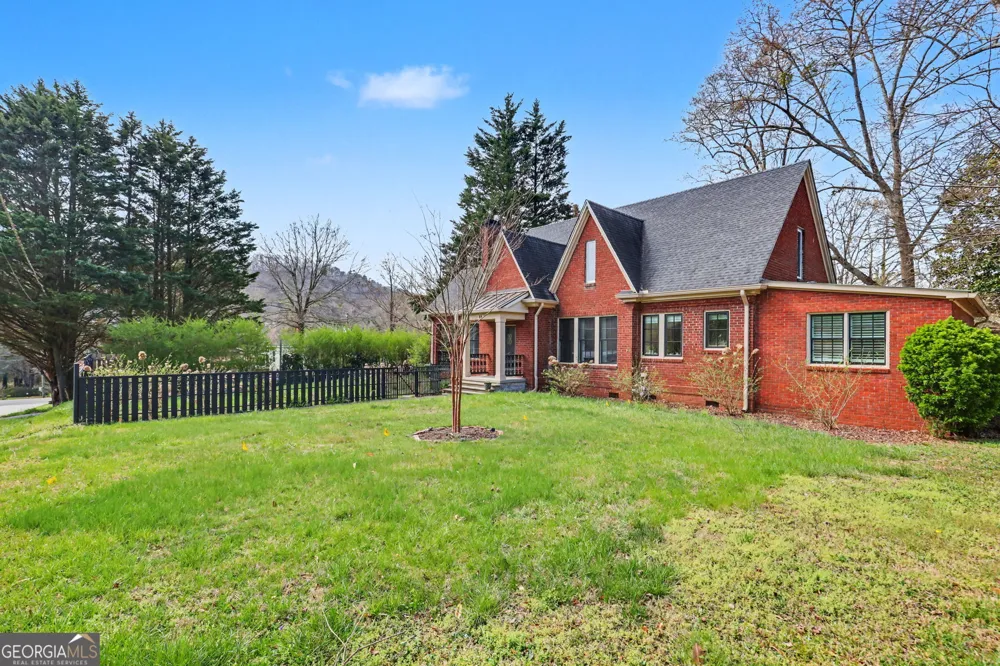 33 Maple ST Clayton, GA 30525