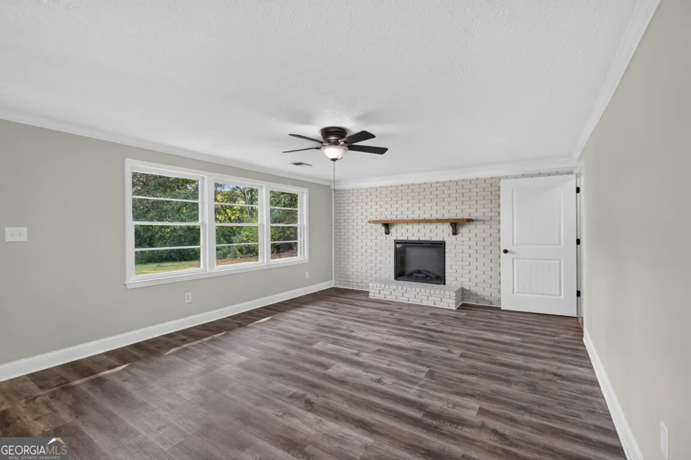 1233 Bethlehem RD Statham, GA 30666