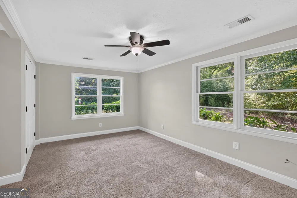 1233 Bethlehem RD Statham, GA 30666