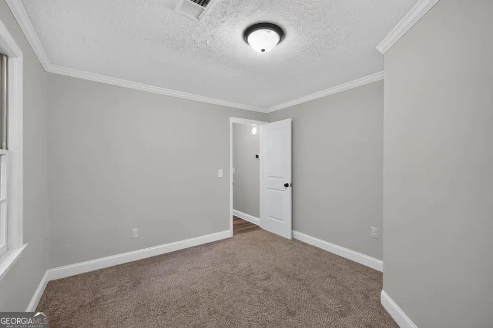 1233 Bethlehem RD Statham, GA 30666