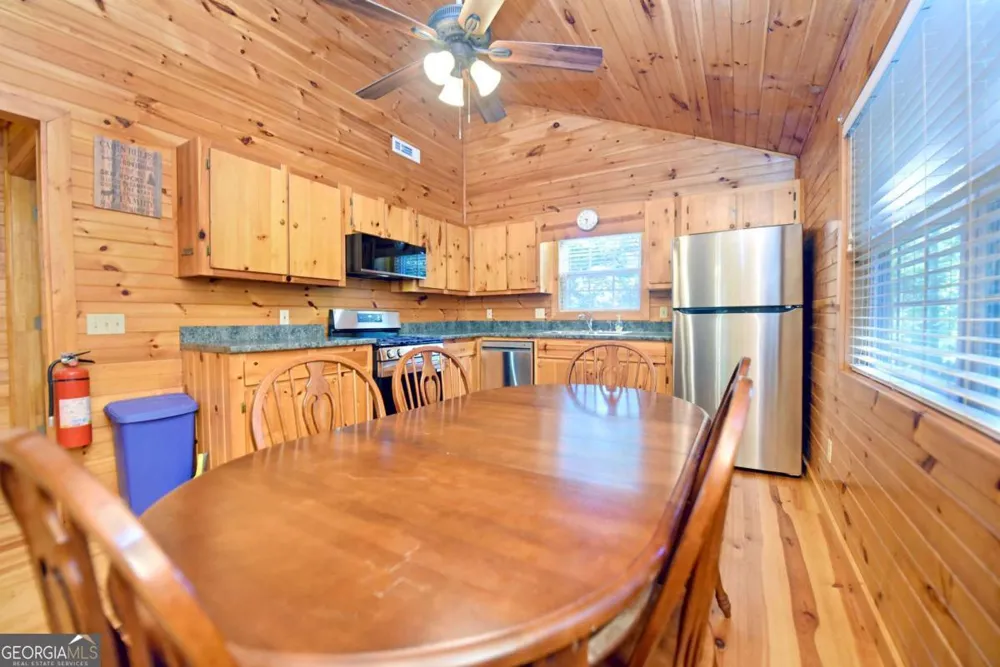 175 Bell RD Mineral Bluff, GA 30559