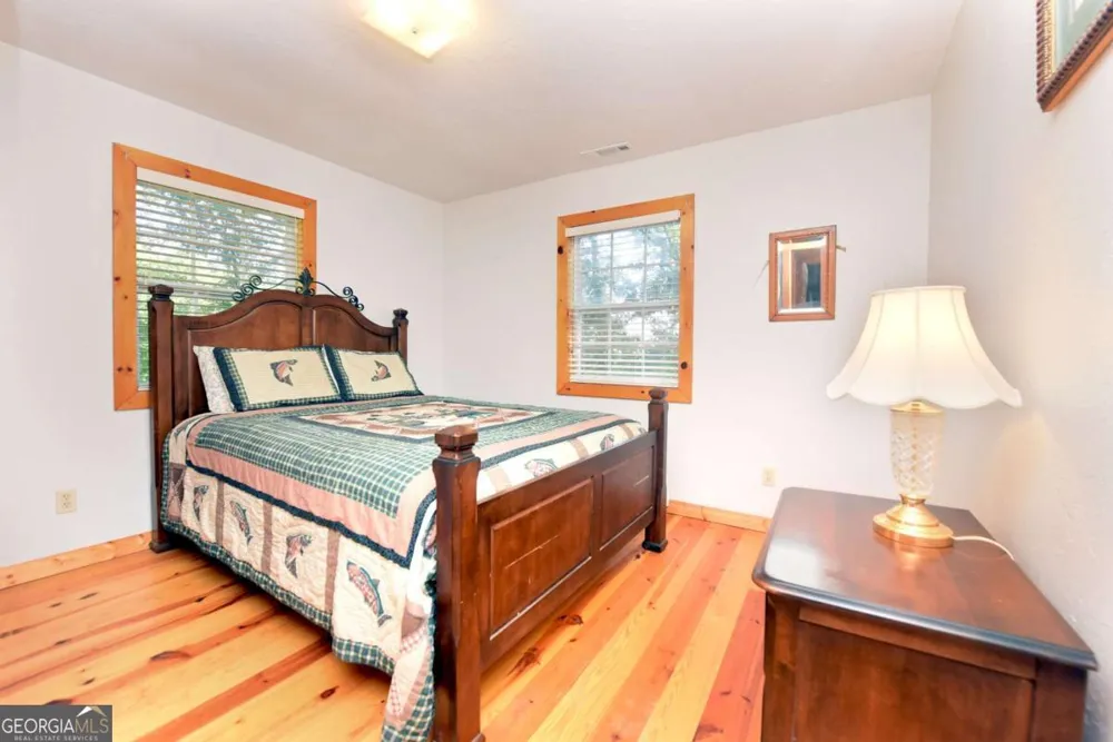 175 Bell RD Mineral Bluff, GA 30559