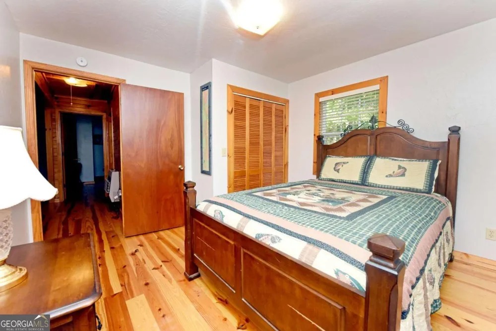 175 Bell RD Mineral Bluff, GA 30559