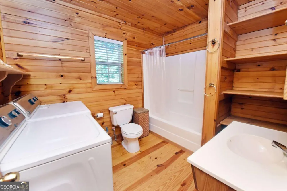 175 Bell RD Mineral Bluff, GA 30559