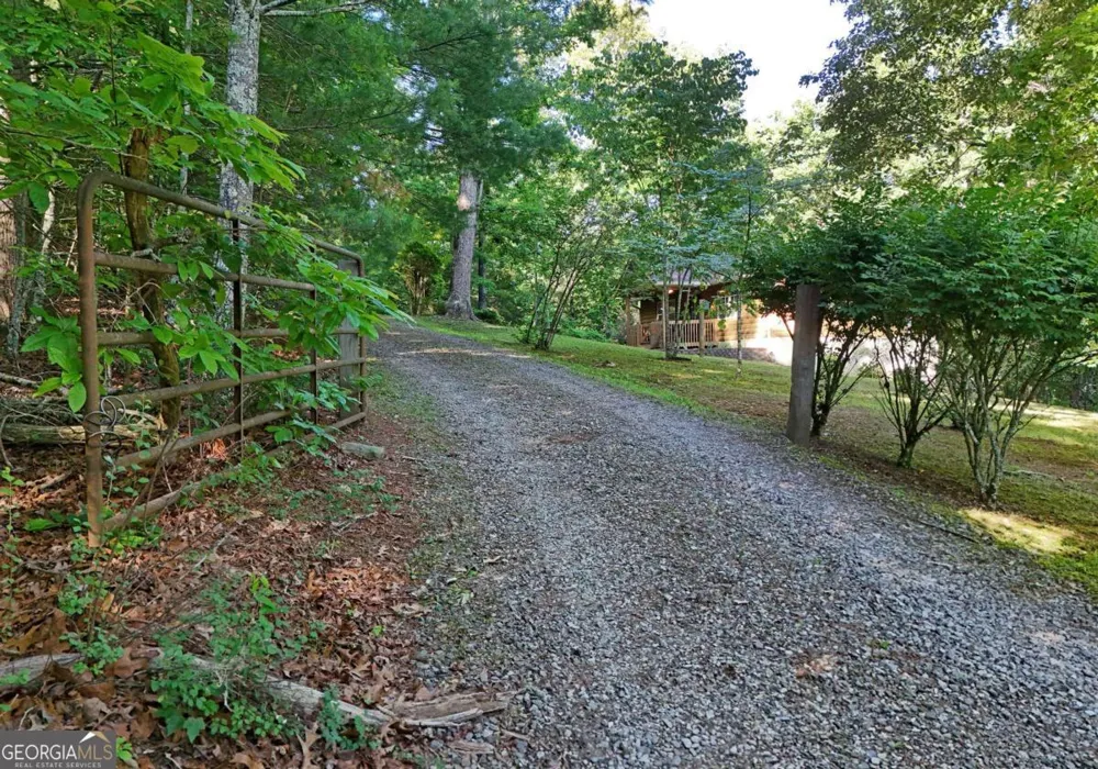 175 Bell RD Mineral Bluff, GA 30559