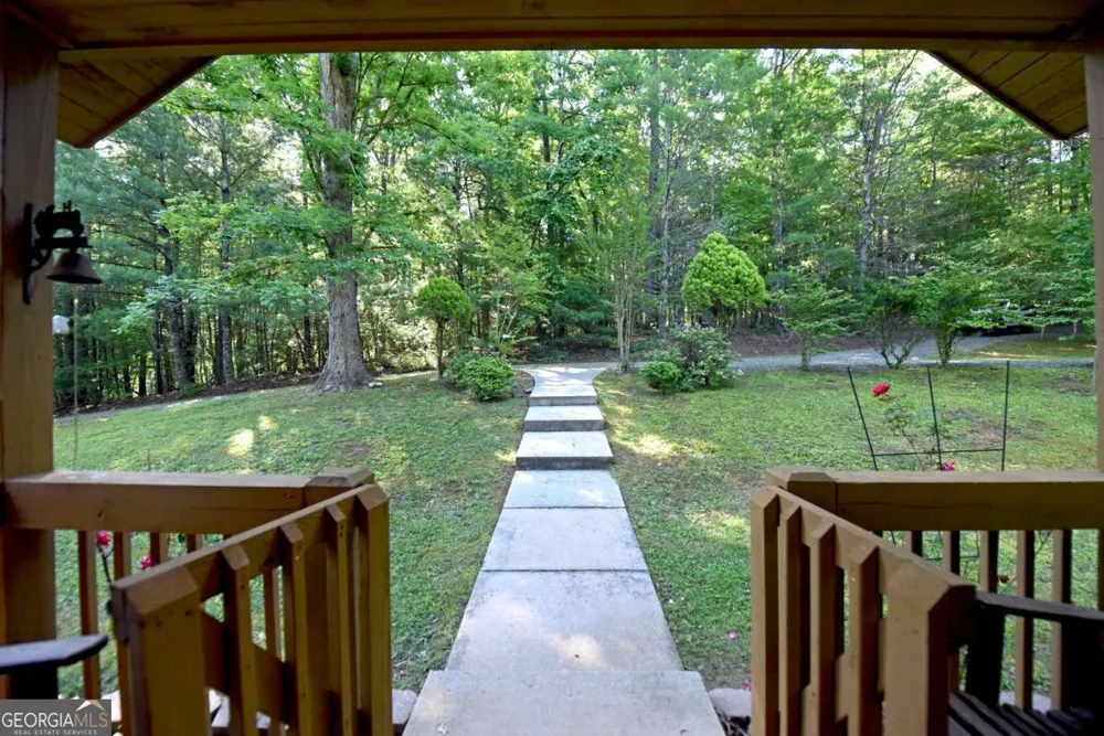 175 Bell RD Mineral Bluff, GA 30559