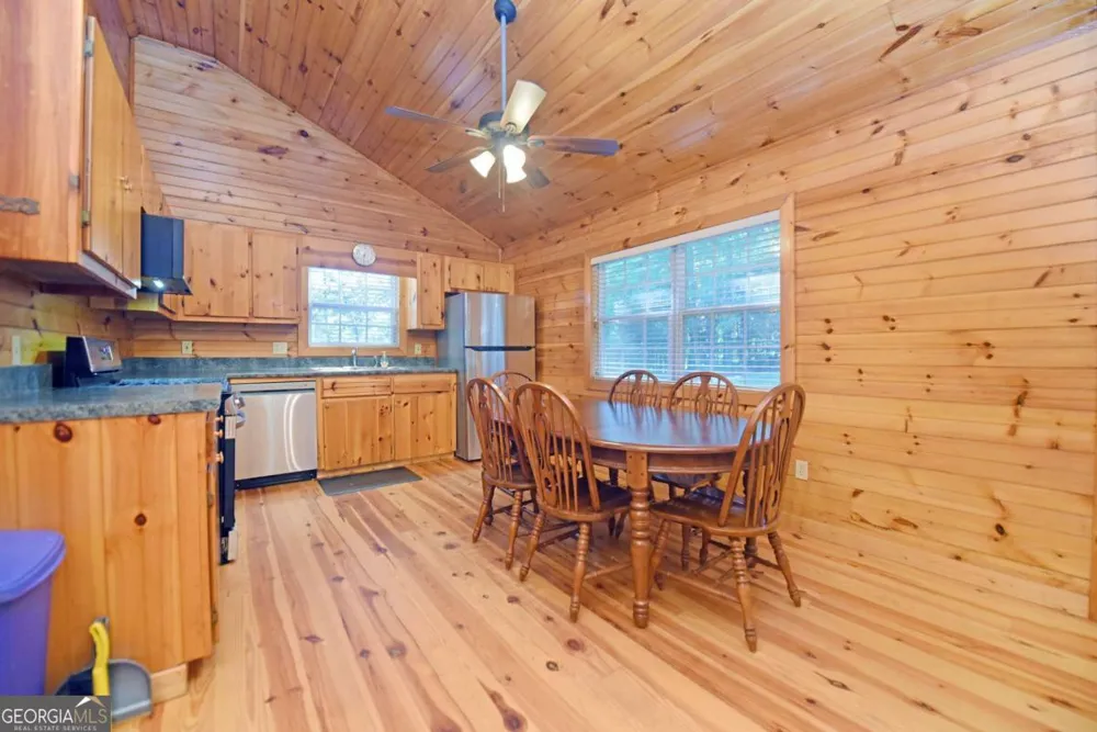 175 Bell RD Mineral Bluff, GA 30559