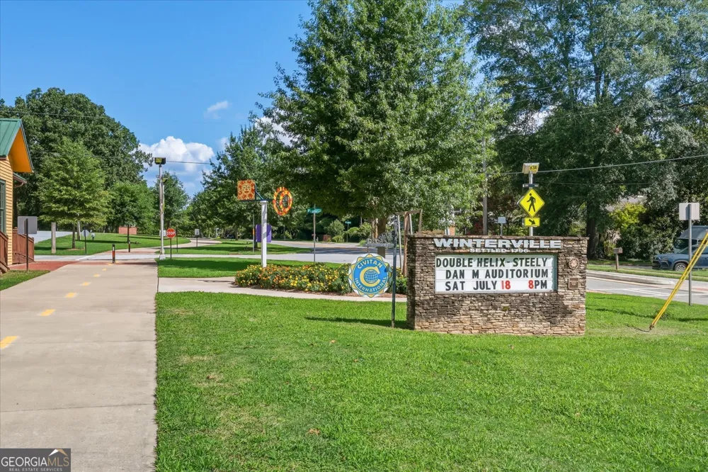 695 Parkview DR Winterville, GA 30683