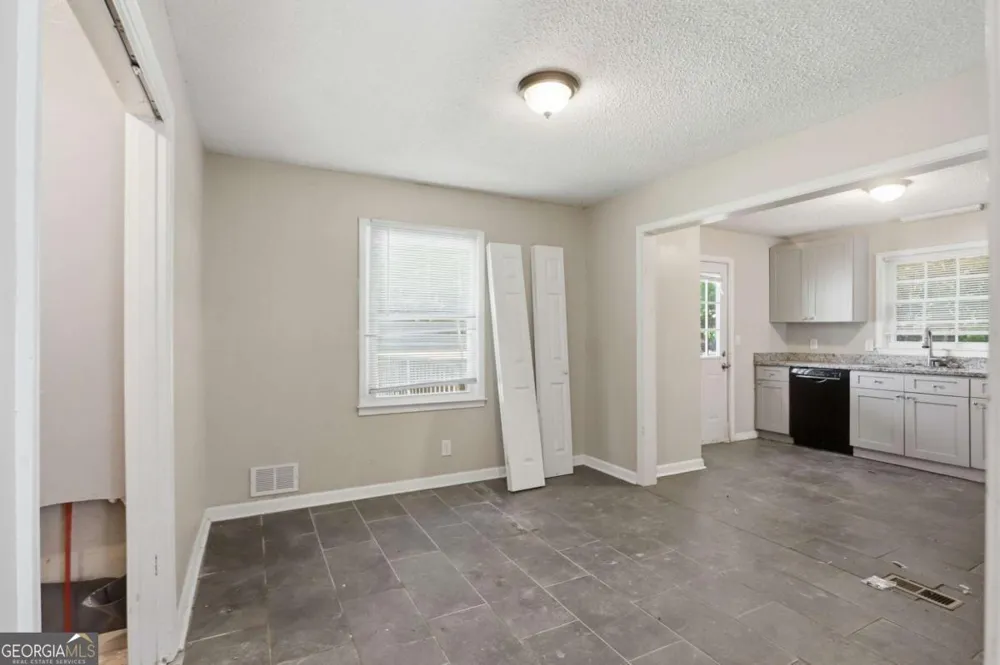 55 Grant DR NW Cartersville, GA 30121