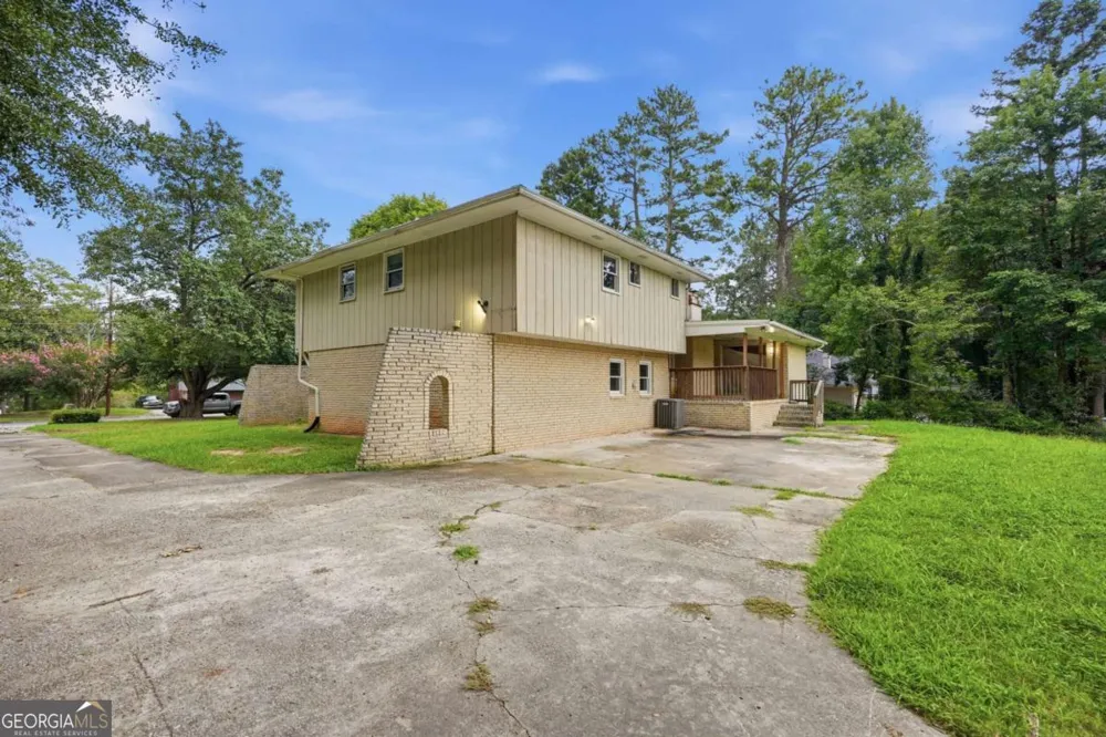7037 Dalmatia DR Riverdale, GA 30296