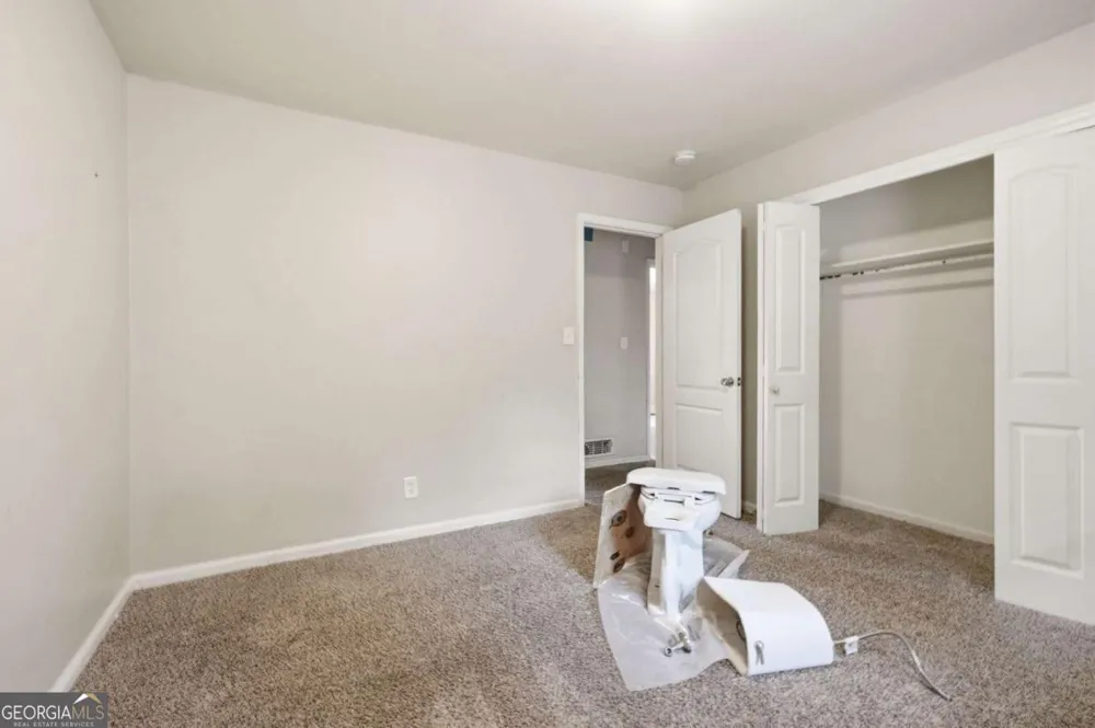 7037 Dalmatia DR Riverdale, GA 30296