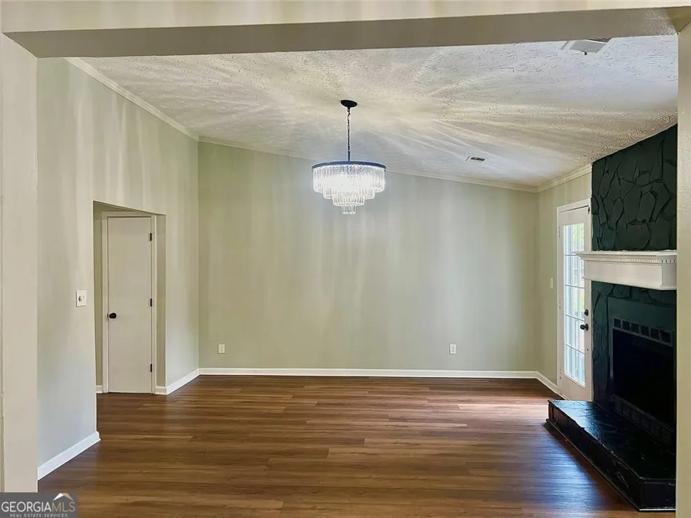 2034 Corners CIR Lithonia, GA 30058