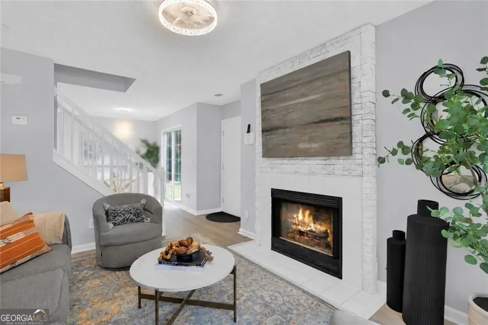13372 Harpley CT Alpharetta, GA 30004