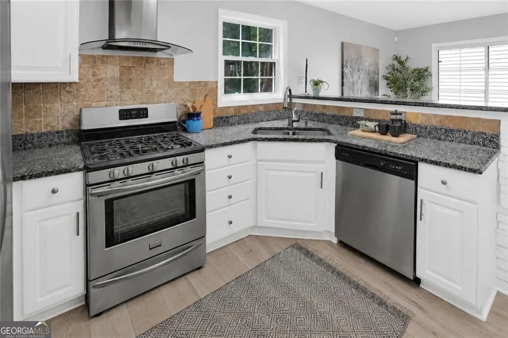 13372 Harpley CT Alpharetta, GA 30004