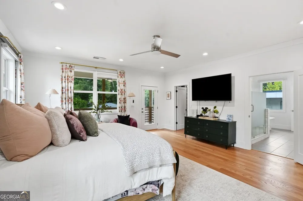 2114 Memorial DR SE Atlanta, GA 30317