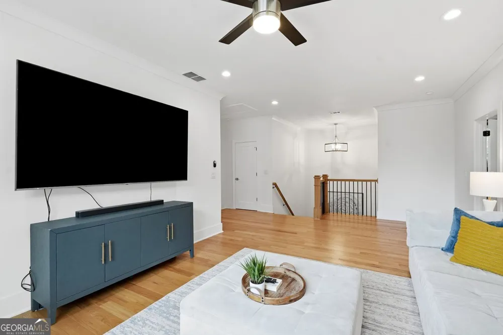 2114 Memorial DR SE Atlanta, GA 30317