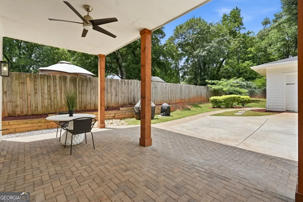 2114 Memorial DR SE Atlanta, GA 30317