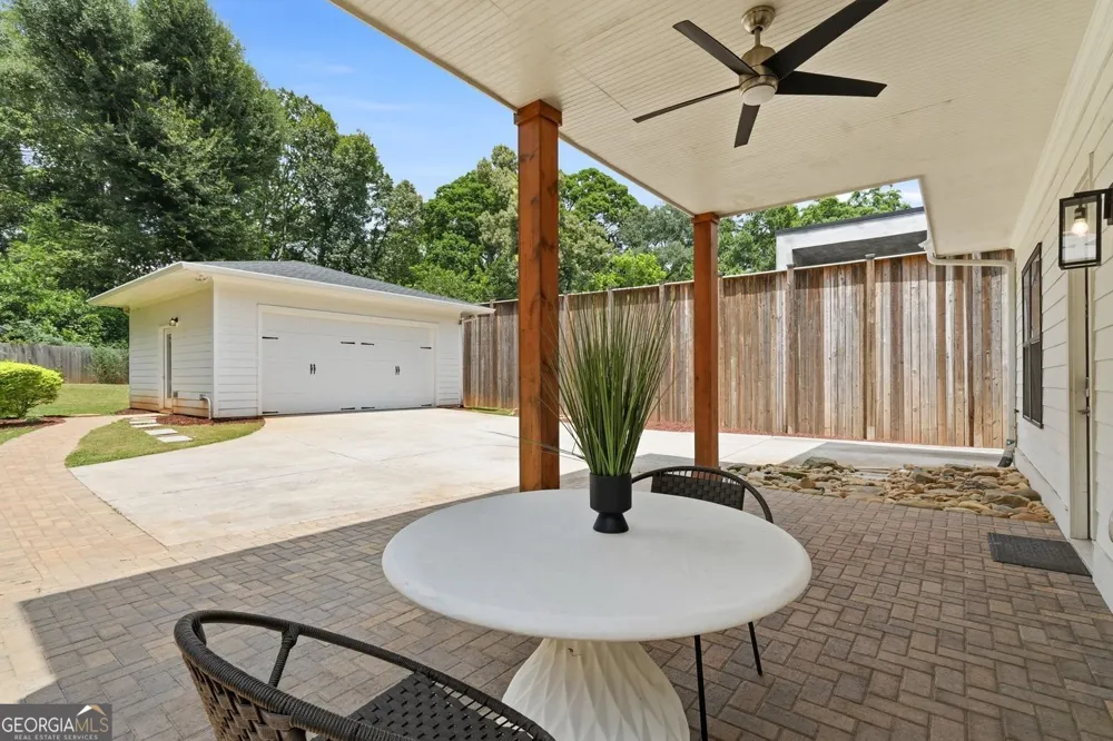 2114 Memorial DR SE Atlanta, GA 30317