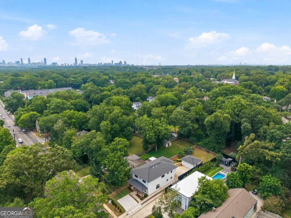 2114 Memorial DR SE Atlanta, GA 30317