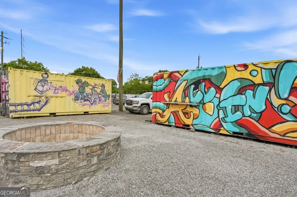 2114 Memorial DR SE Atlanta, GA 30317