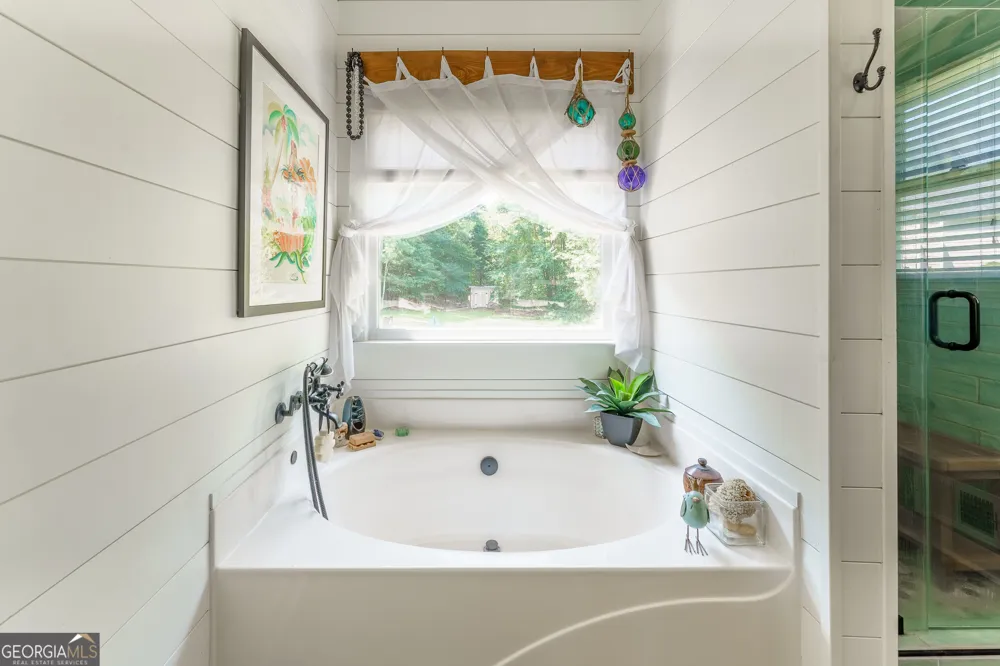5454 McCullers LN Loganville, GA 30052