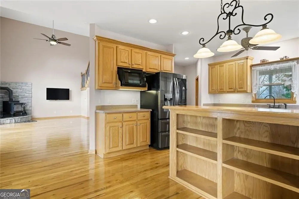 980 Cowart Mountain TRL Waleska, GA 30183